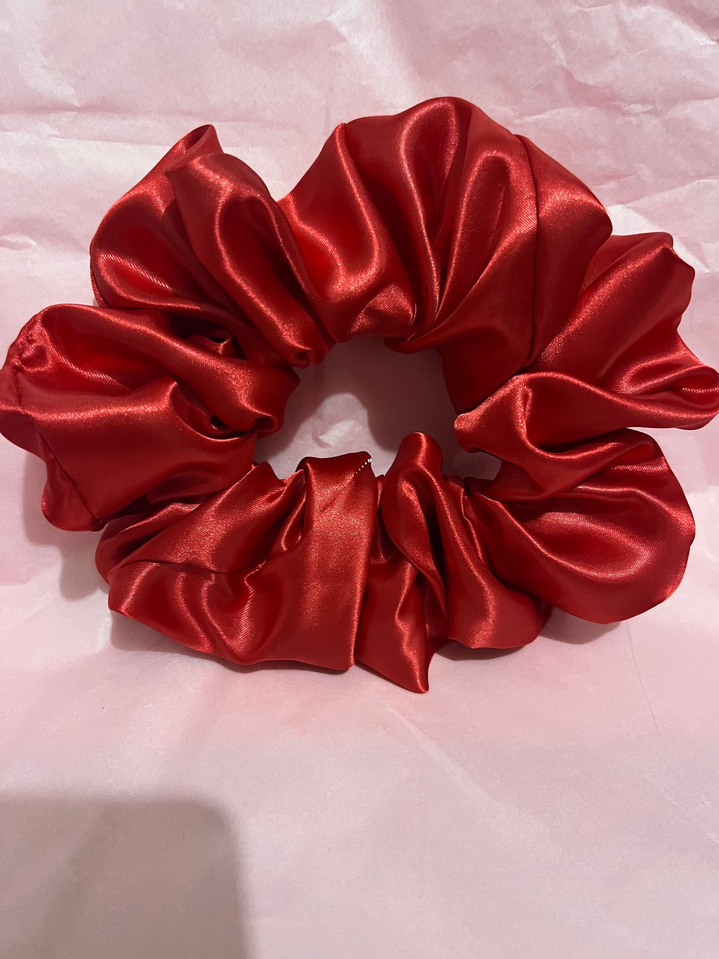 Large satin deluxe Scrunchie large